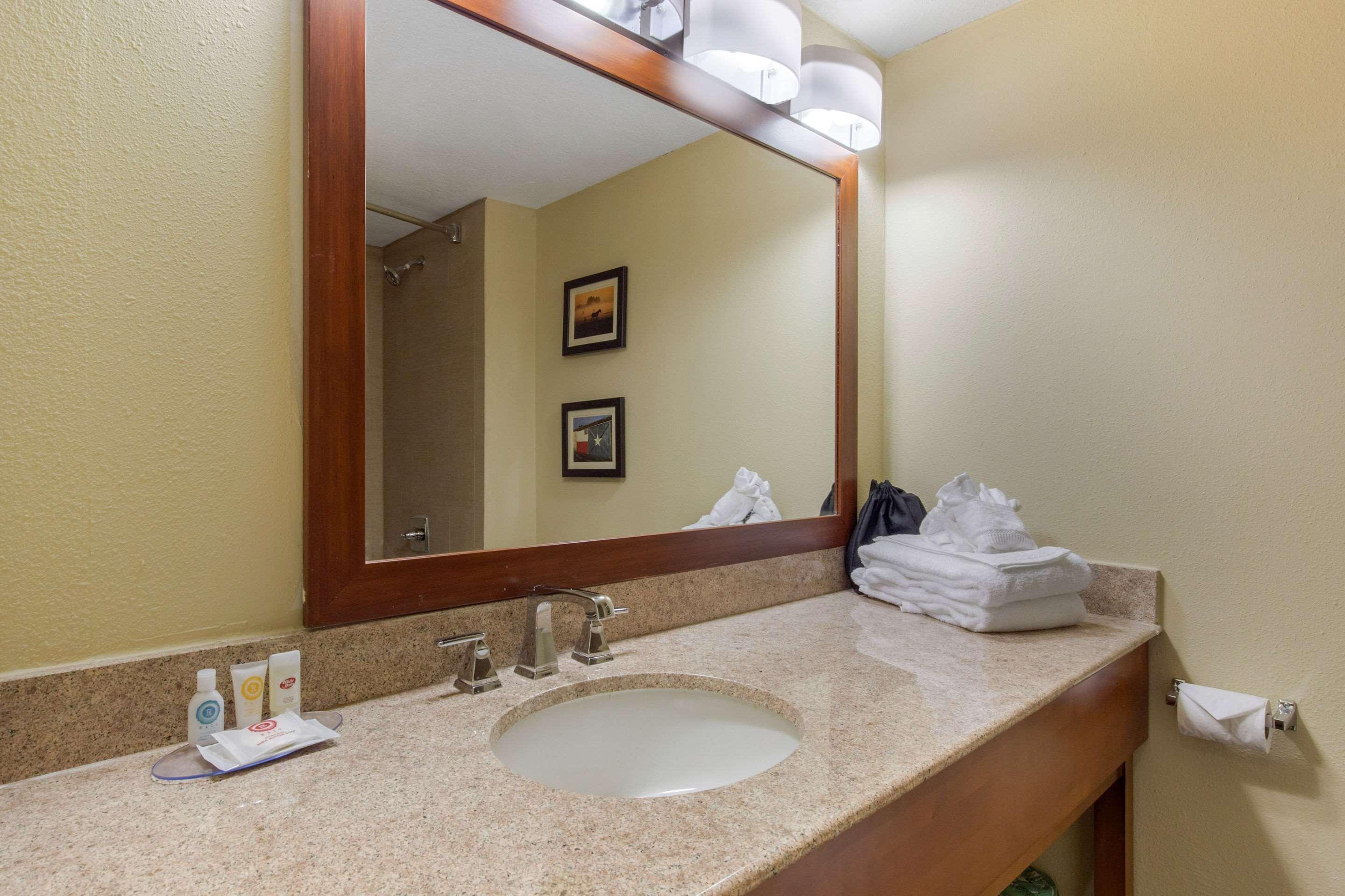 Comfort Inn & Suites Sw Houston Sugarland מראה חיצוני תמונה