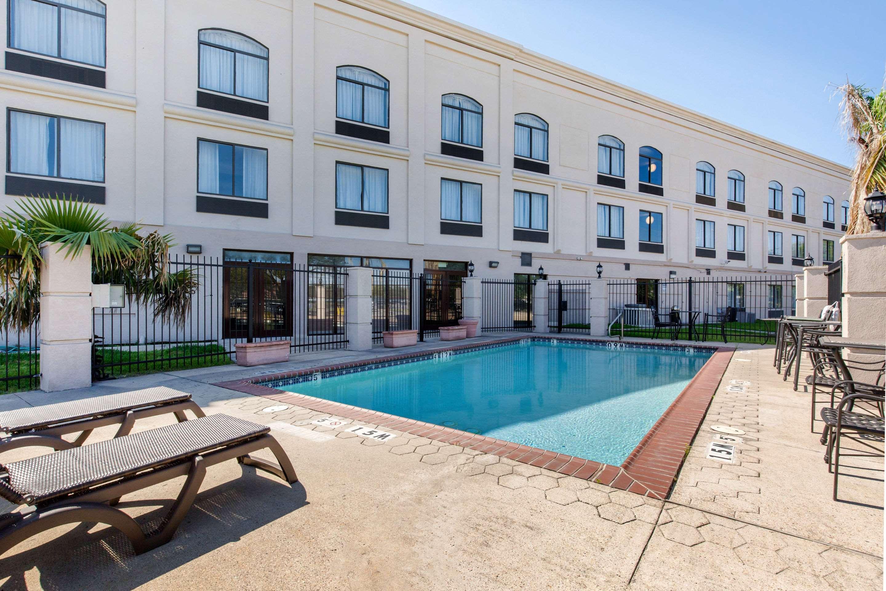 Comfort Inn & Suites Sw Houston Sugarland מראה חיצוני תמונה